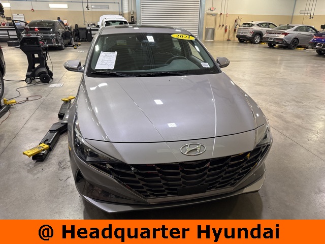 2021 Hyundai Elantra SEL photo 2