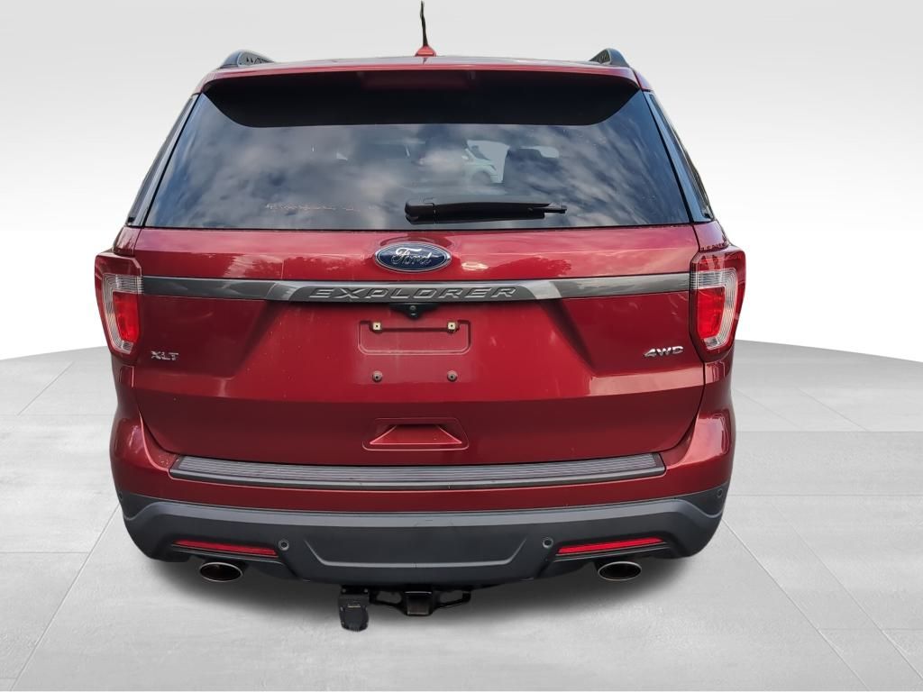 2019 Ford Explorer XLT photo 6