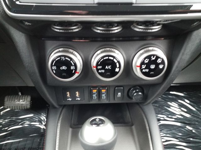 2025 Mitsubishi Outlander Sport LE photo 17