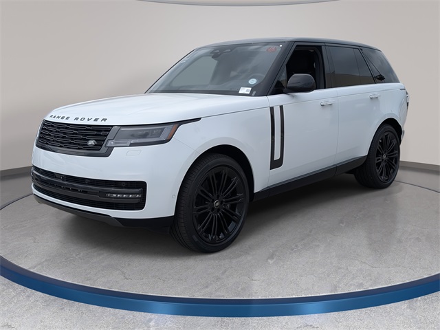 2025 Land Rover Range Rover SE's photo