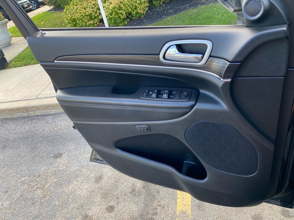2022 Jeep Cherokee Limited photo 23