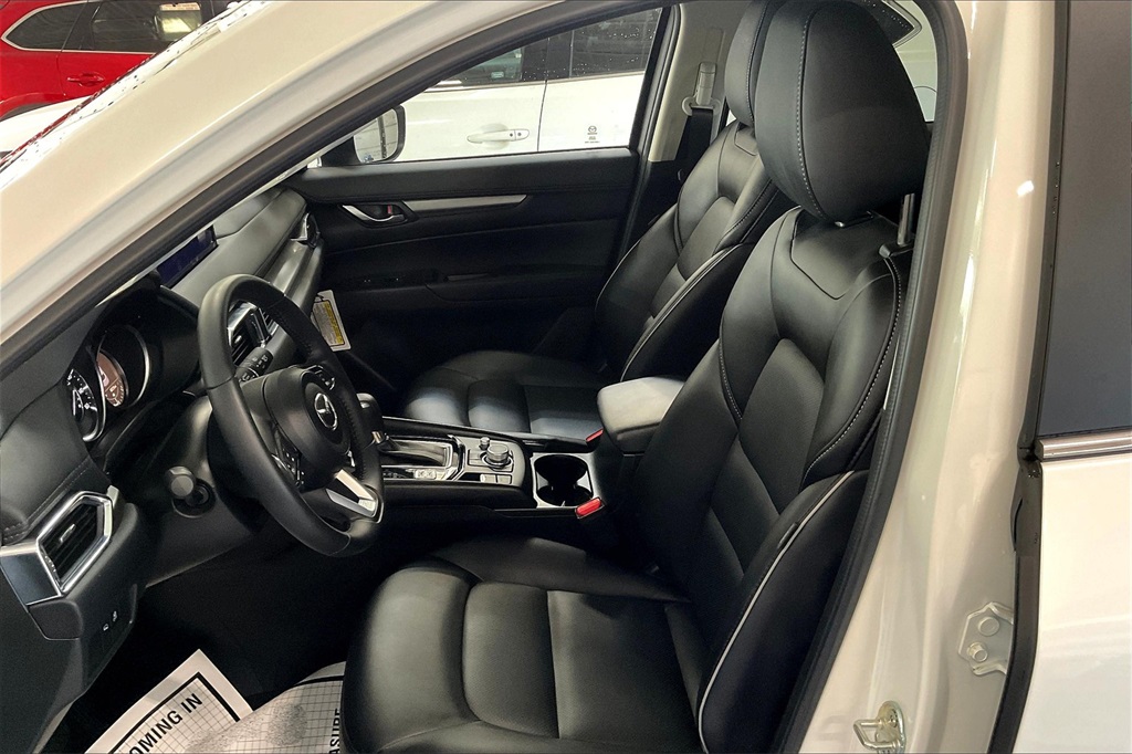 2025 Mazda CX-5 2.5 Select photo 23