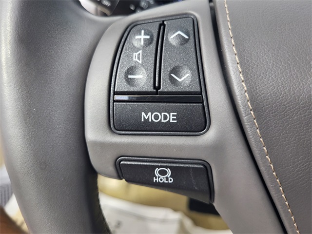 2016 Lexus LS 460 photo 25