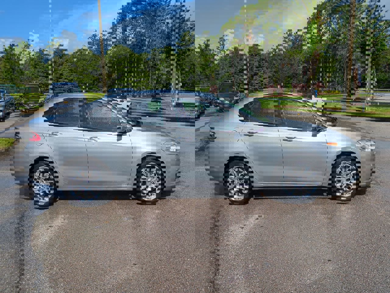2014 Dodge Dart Limited photo 2