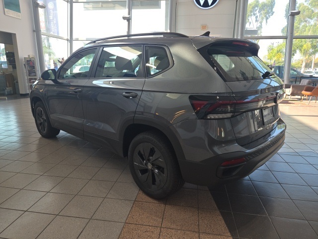 2025 Volkswagen Taos S photo 5