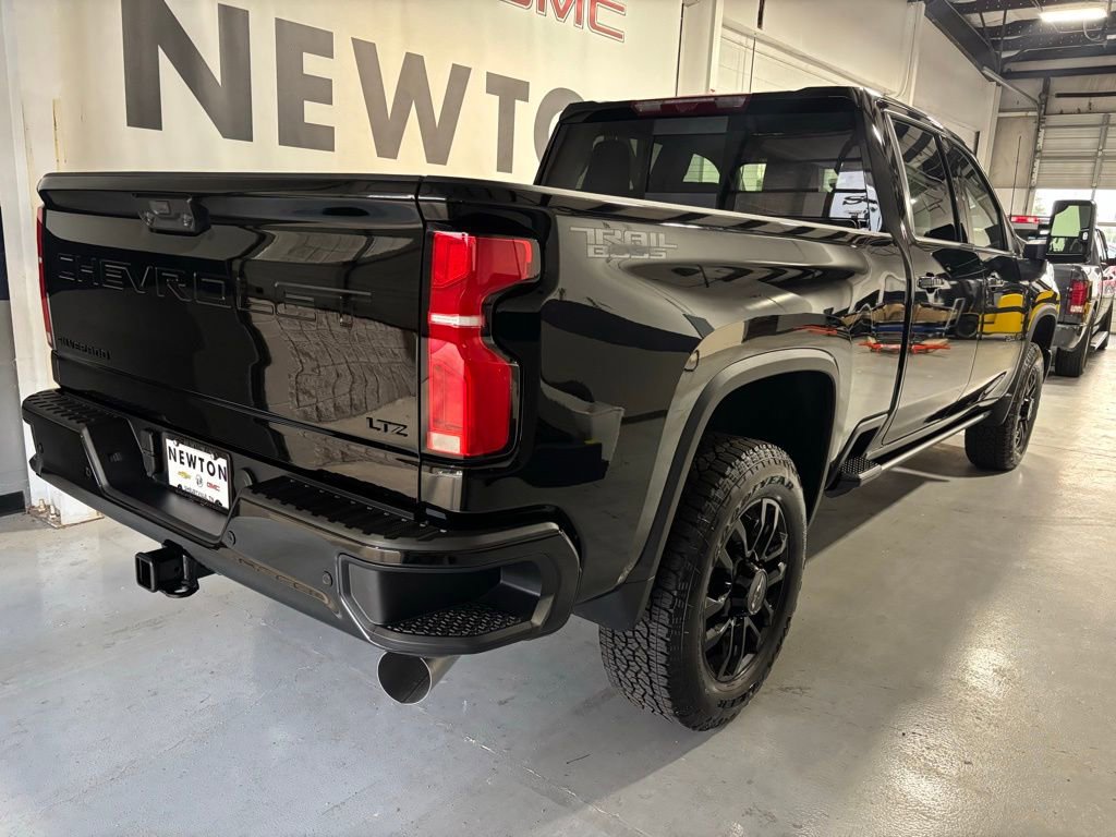 2025 Chevrolet Silverado 2500HD LTZ photo 26