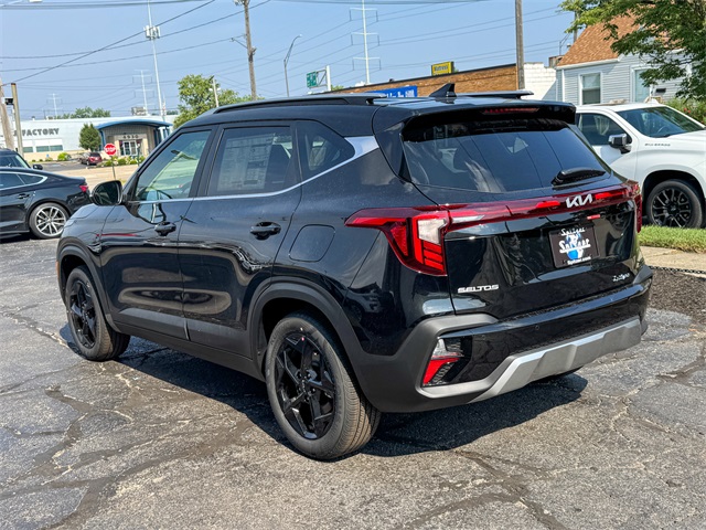 2026 Kia Seltos EX photo 5