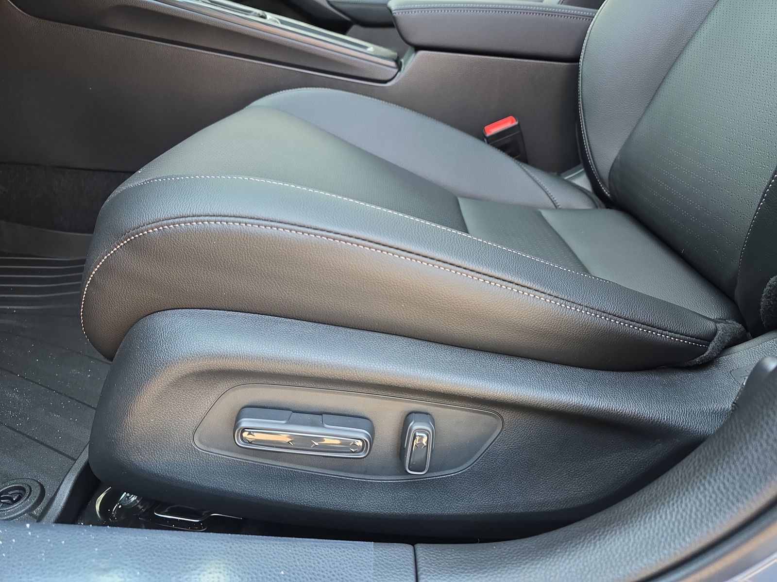 2026 Honda Civic Hatchback Hybrid Sport Touring photo 27