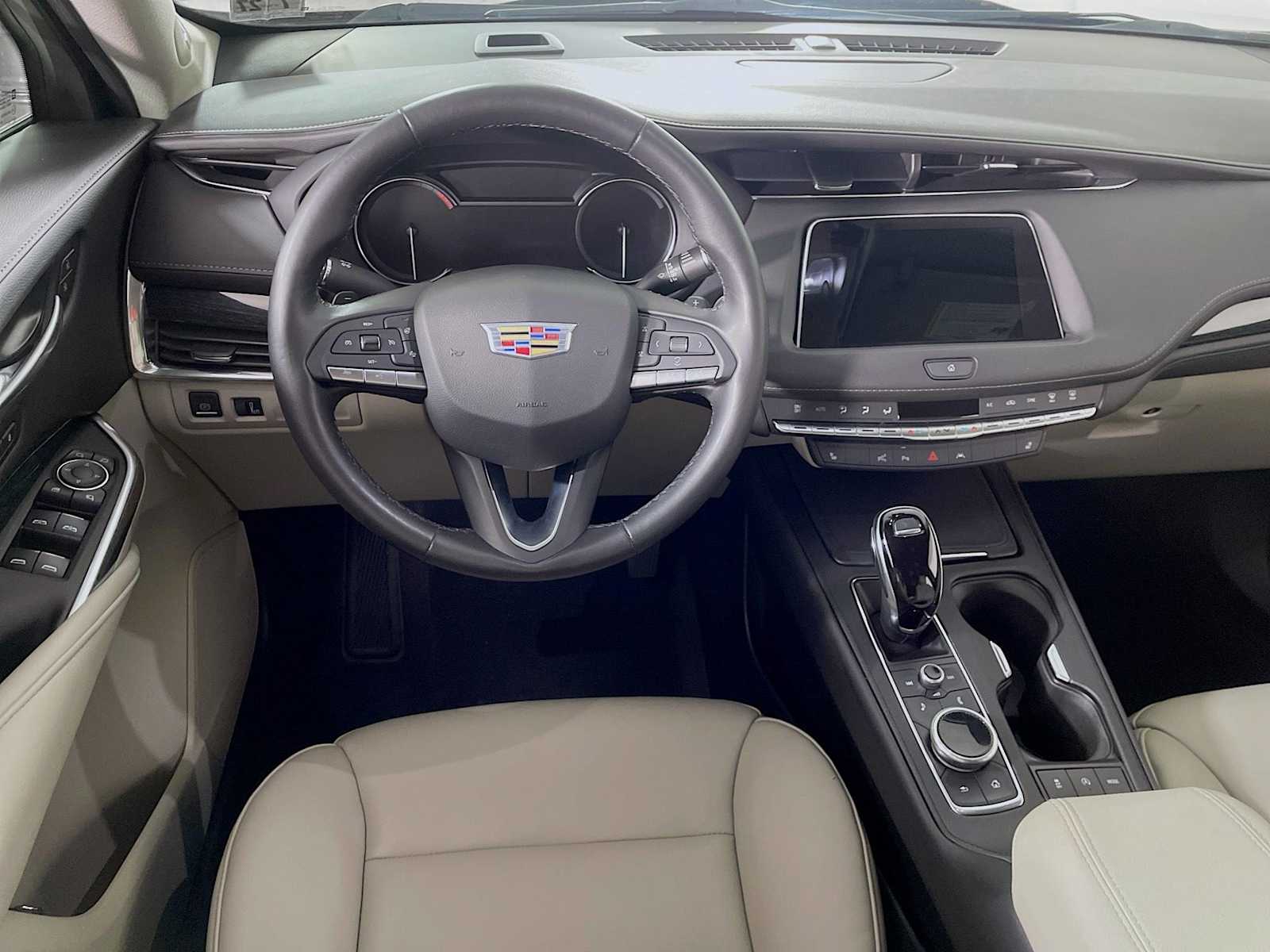2022 Cadillac XT4 Premium Luxury photo 18