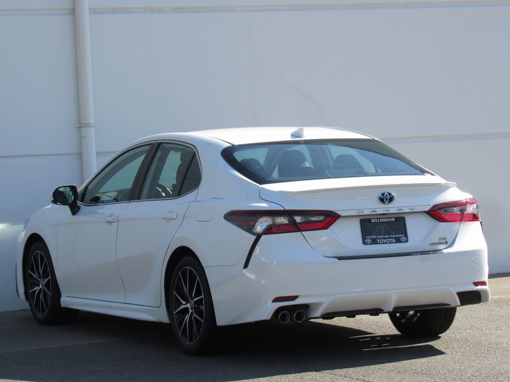 2023 Toyota Camry Hybrid SE photo 5