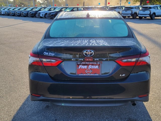2023 Toyota Camry LE photo 3