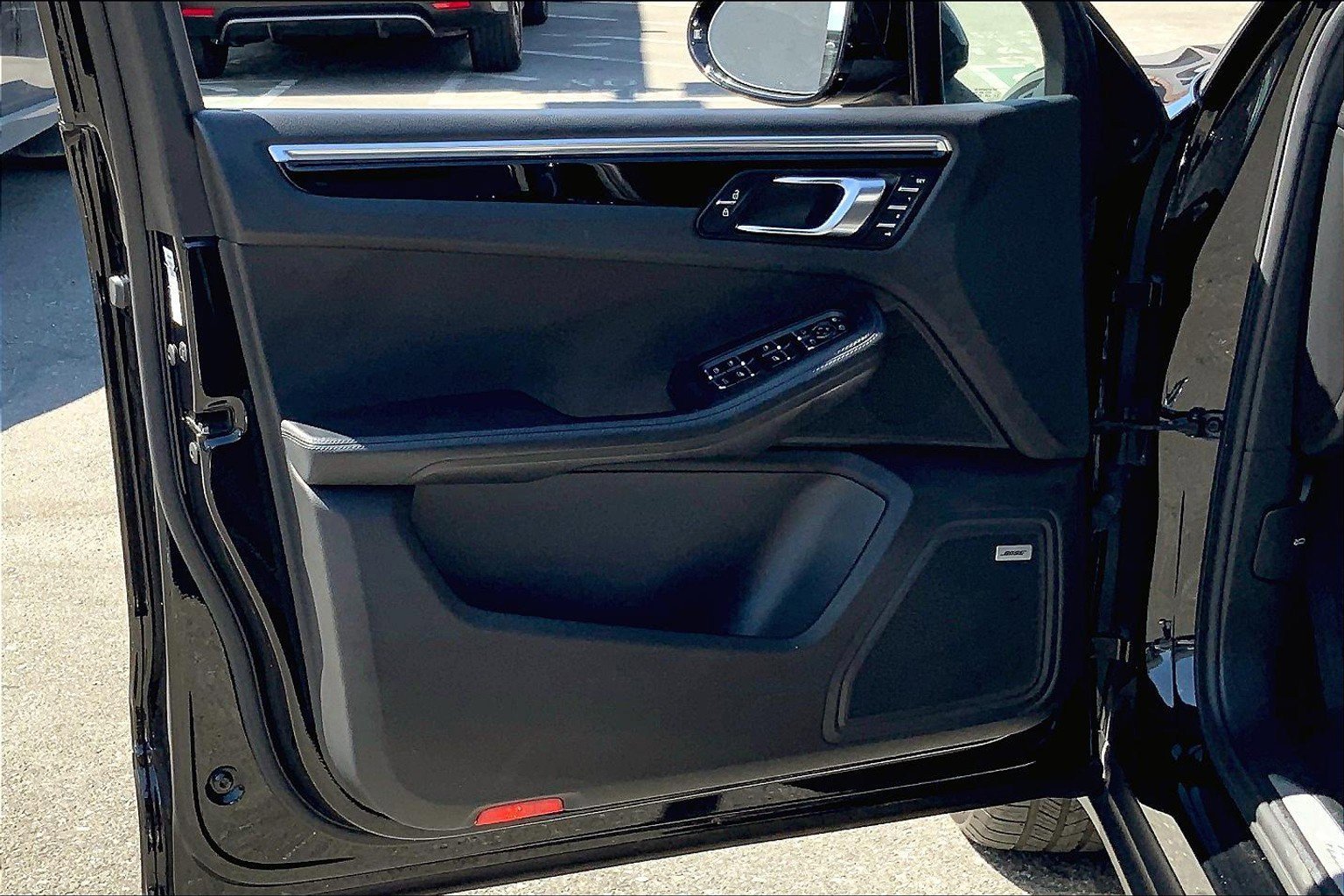 2021 Porsche Macan S photo 23