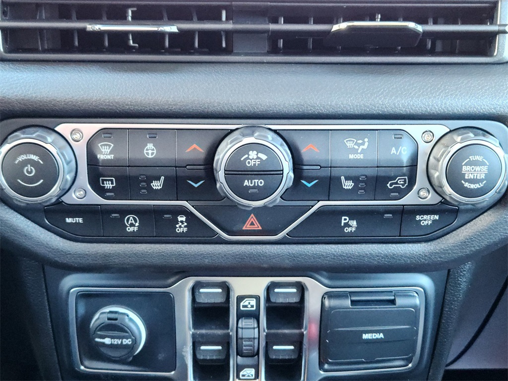 2025 Jeep Wrangler Sport S photo 18