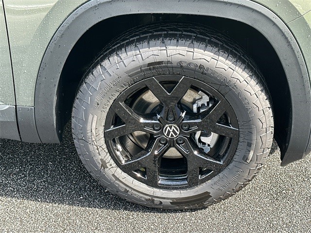 2025 Volkswagen Atlas Peak Edition SE photo 12