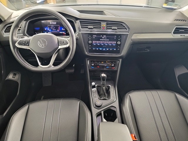 2024 Volkswagen Tiguan SE Wolfsburg Edition photo 21