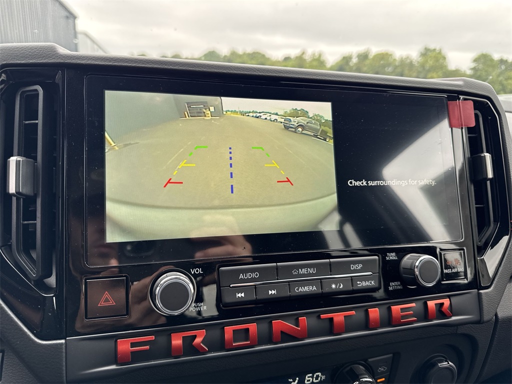2025 Nissan Frontier PRO-4X photo 17