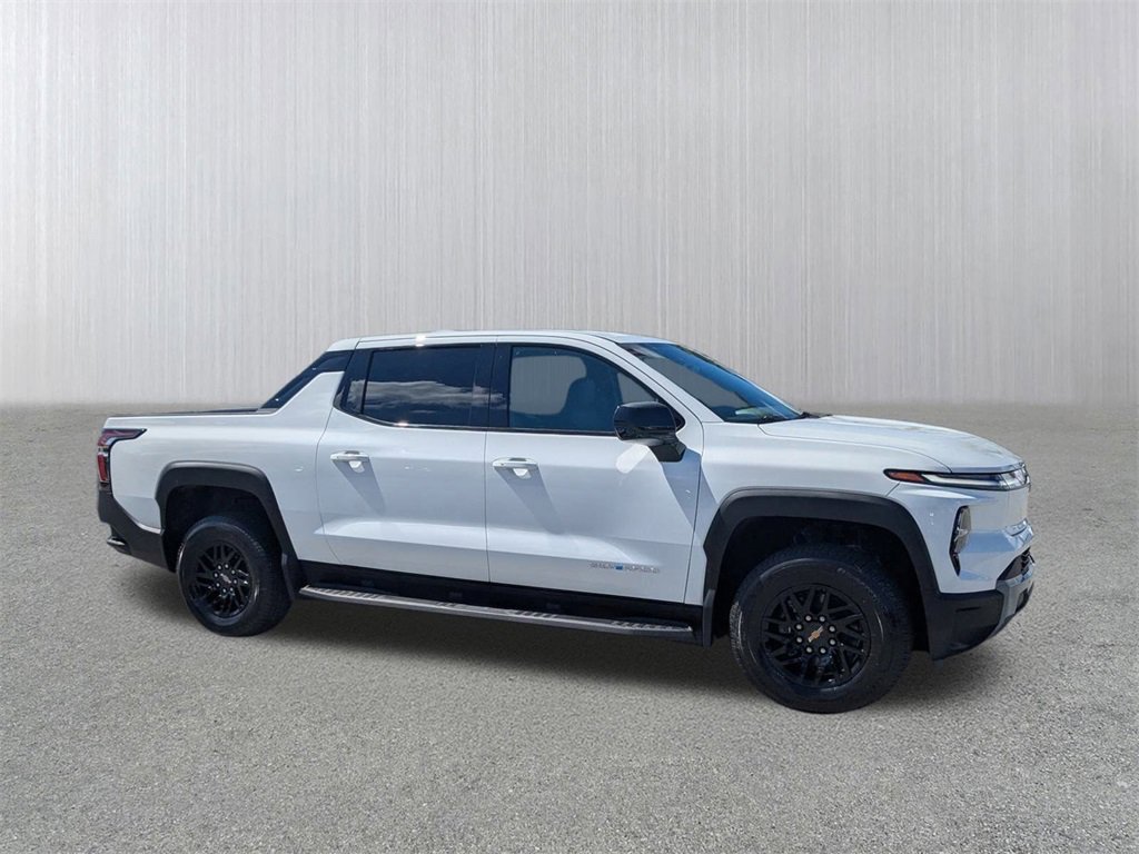 2026 Chevrolet Silverado EV LT's photo