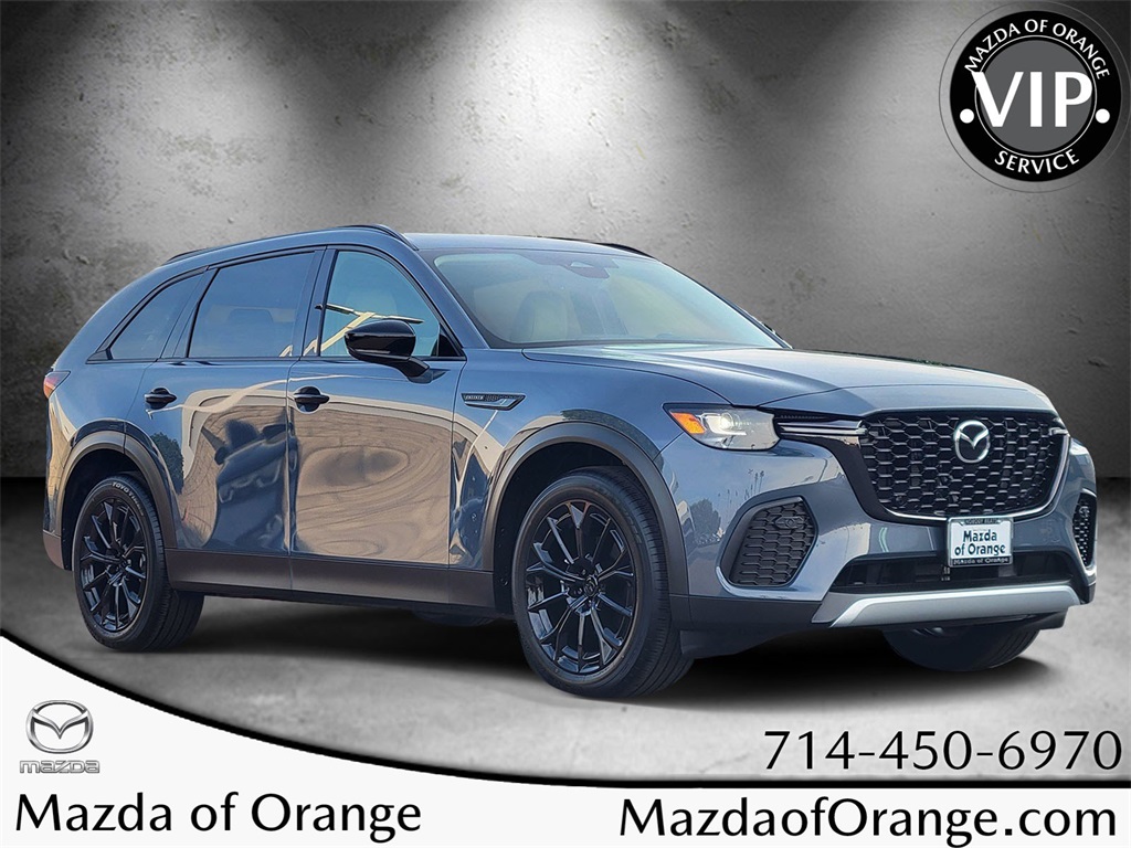 2026 Mazda CX-70 Premium Package's photo