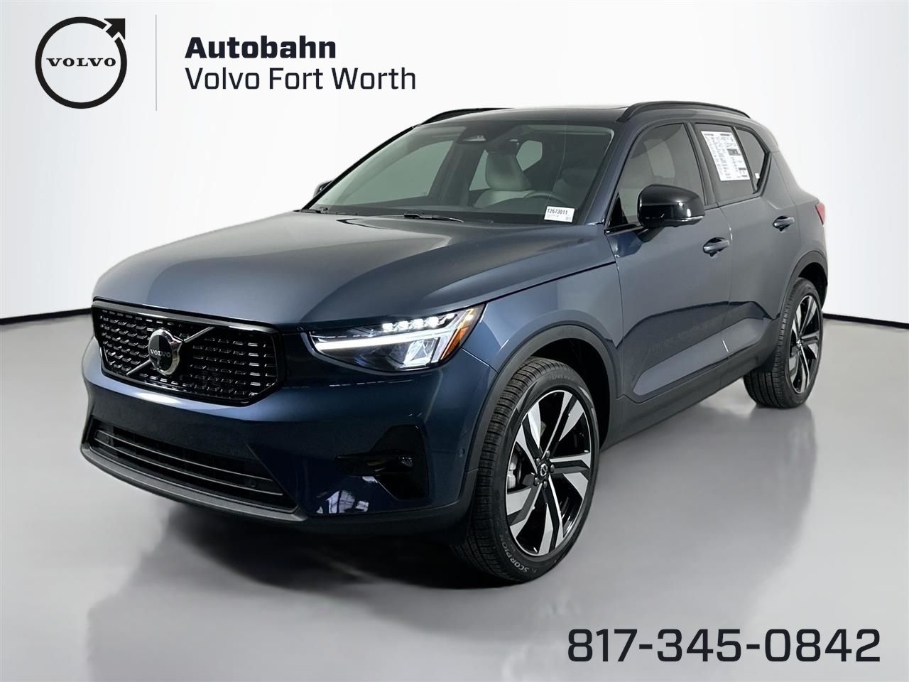 2026 Volvo XC40 Plus's photo