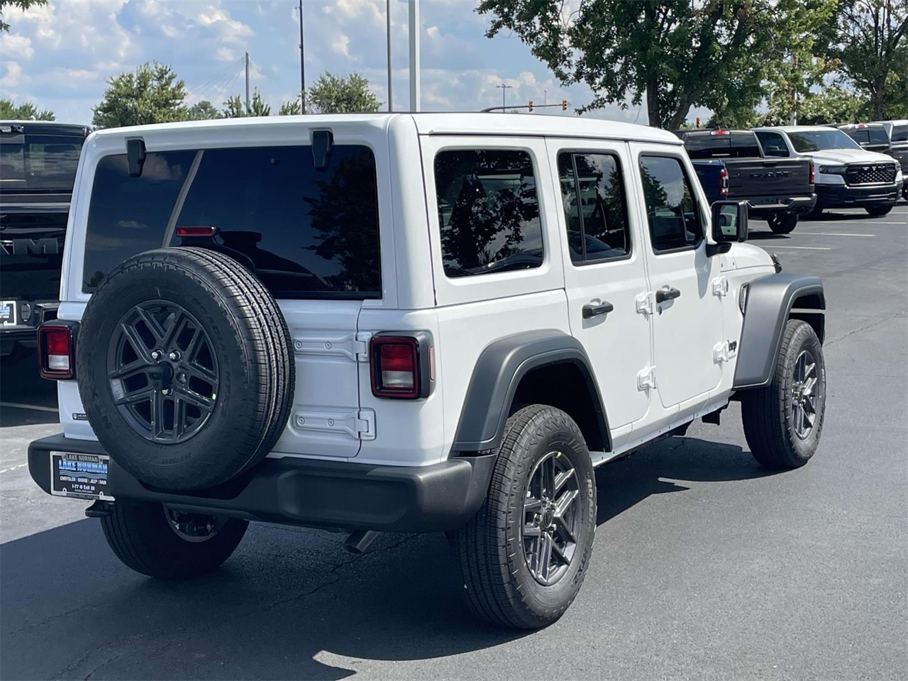 2025 Jeep Wrangler Sport S photo 6
