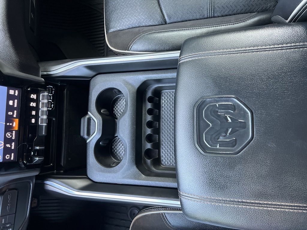 2024 Ram 3500 Laramie photo 25