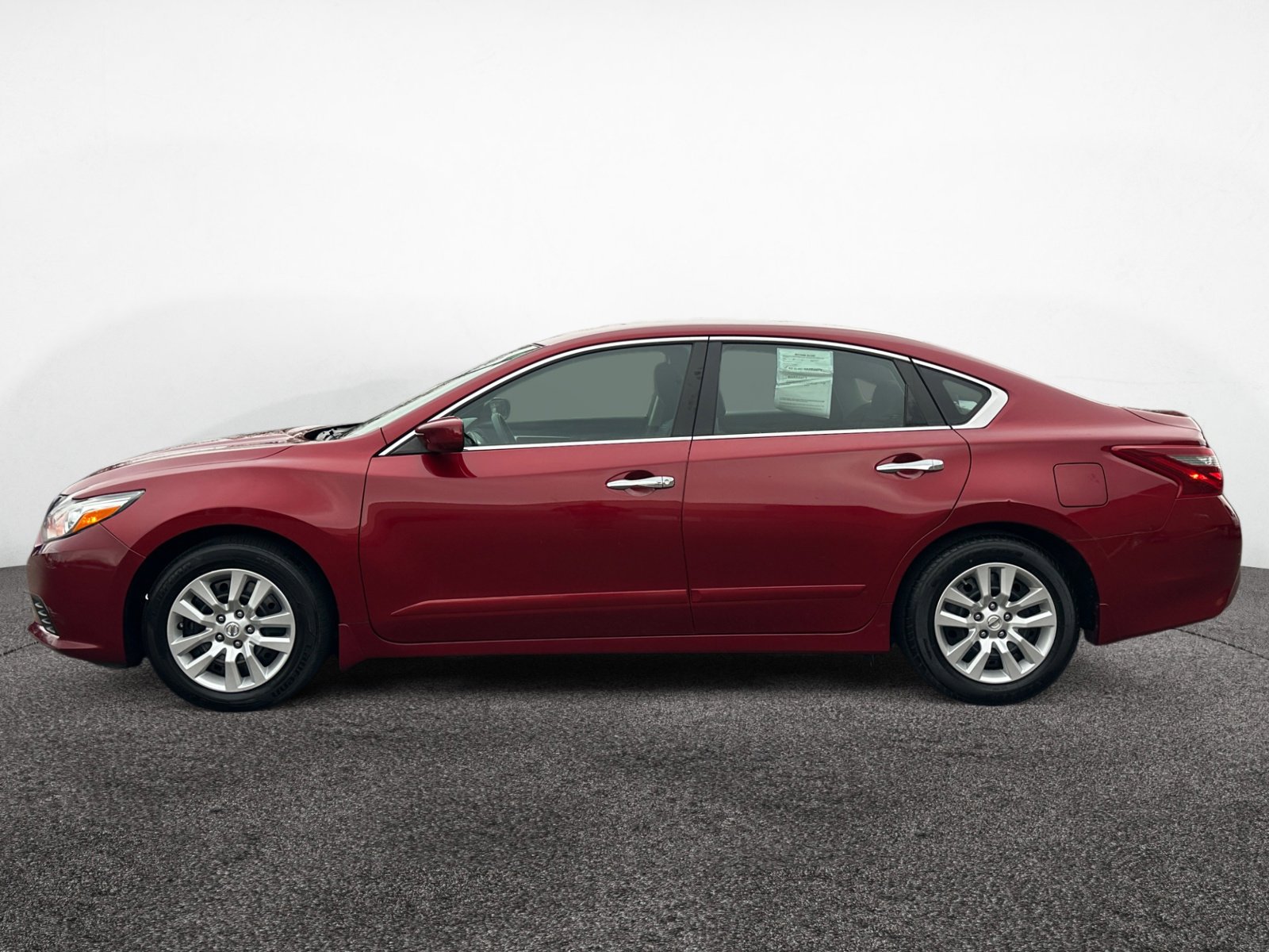 2018 Nissan Altima 2.5 S photo 2