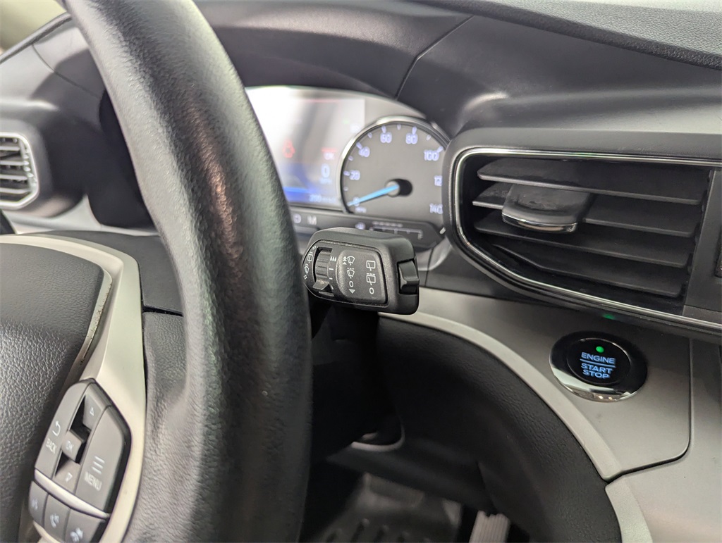 2020 Ford Explorer XLT photo 19