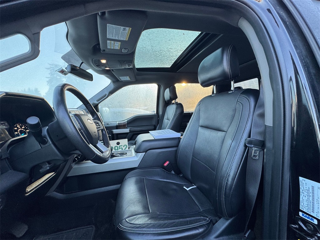 2015 Ford F-150 Lariat photo 3