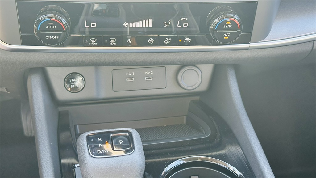 2026 Nissan Rogue SV photo 22