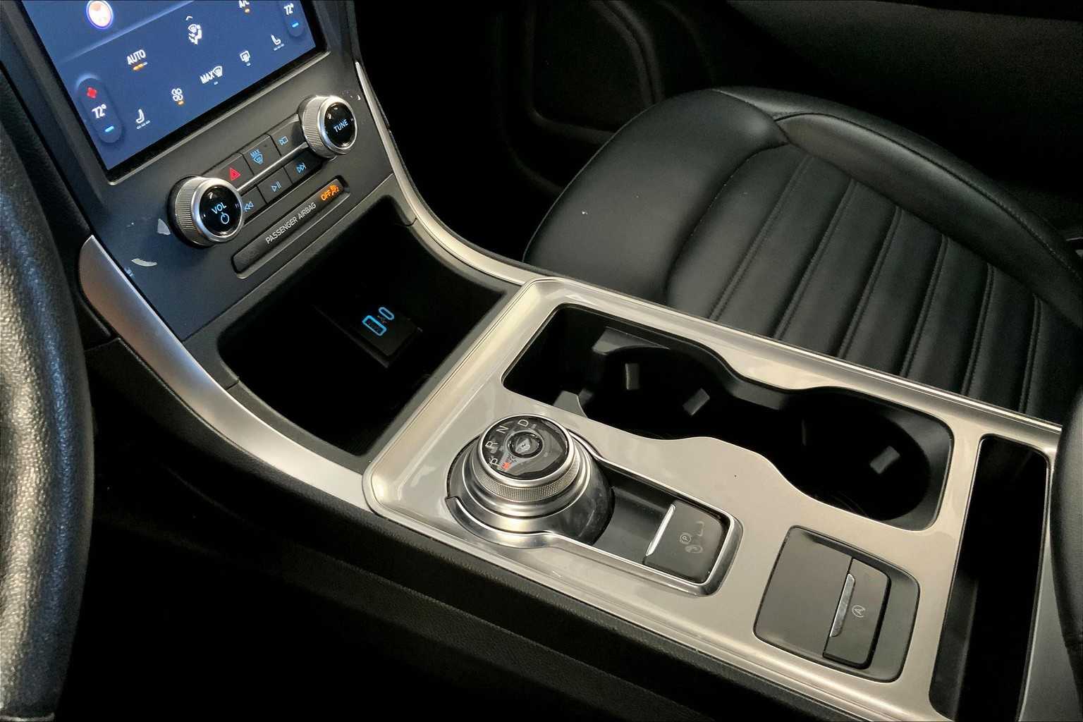 2023 Ford Edge SEL photo 15