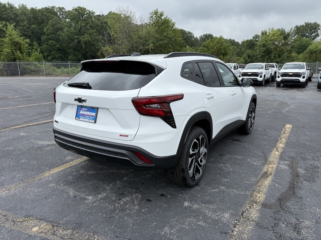 2025 Chevrolet Trax photo 4