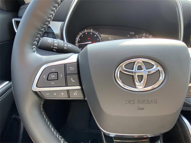 2021 Toyota Highlander Platinum photo 24