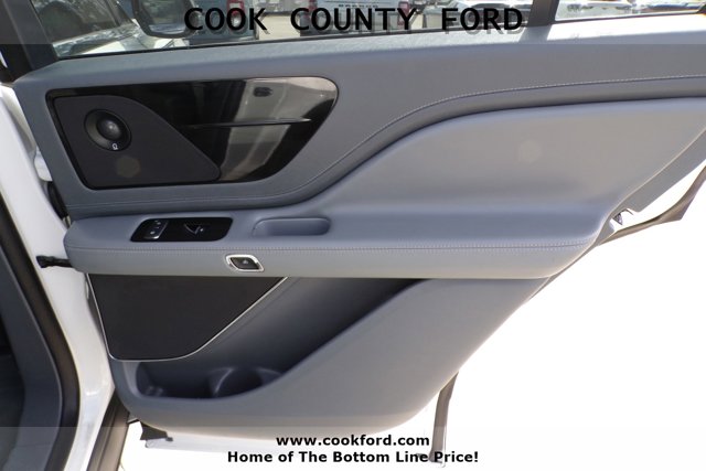 2021 Lincoln Aviator Reserve photo 21
