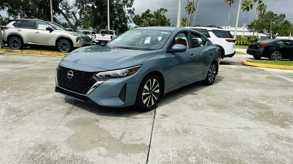 2025 Nissan Sentra SV photo 3