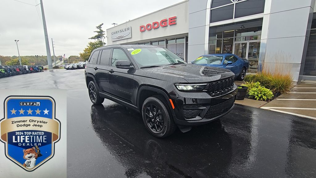 2025 Jeep Grand Cherokee Altitude's photo