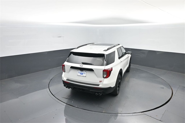 2022 Ford Explorer ST photo 24