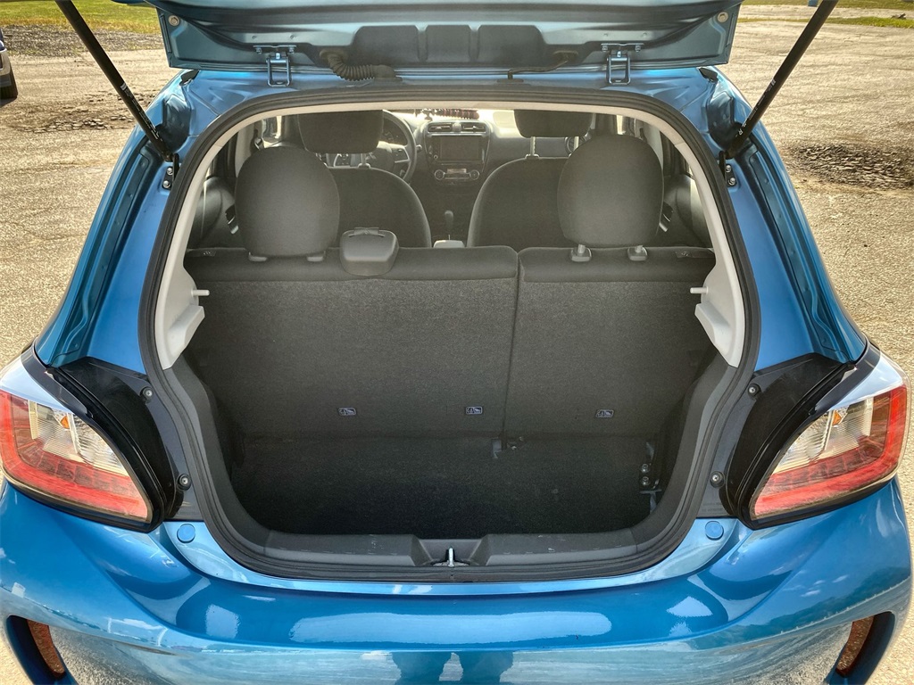 2024 Mitsubishi Mirage ES photo 18