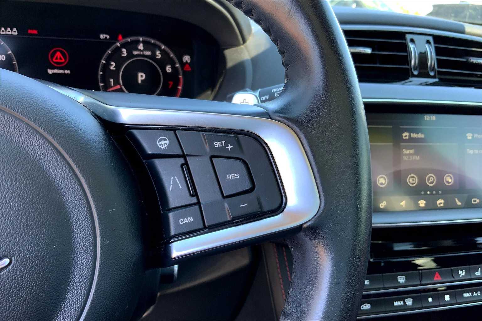2020 Jaguar F-PACE Checkered Flag Edition photo 22