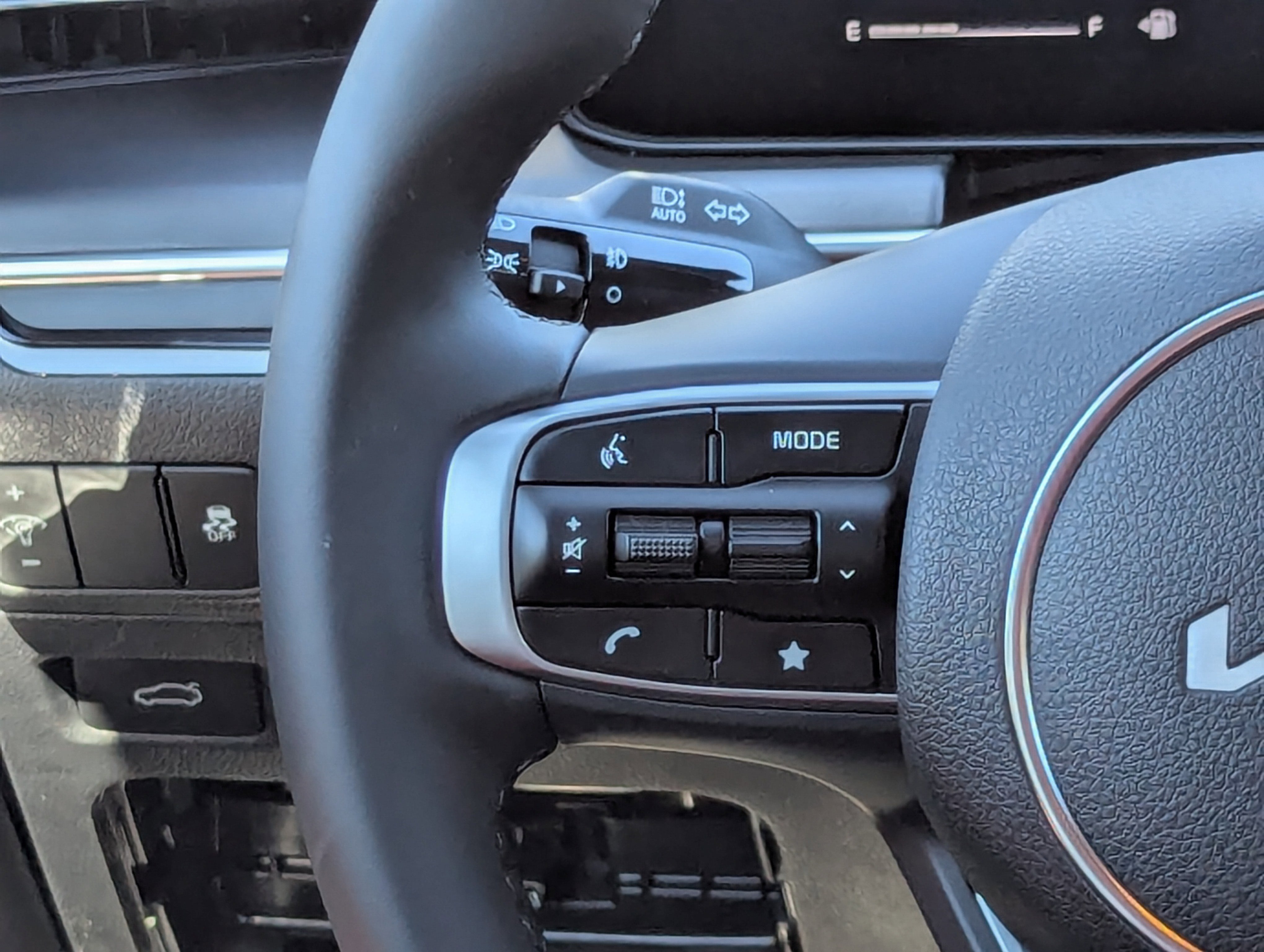 2026 Kia K5 GT-Line photo 4