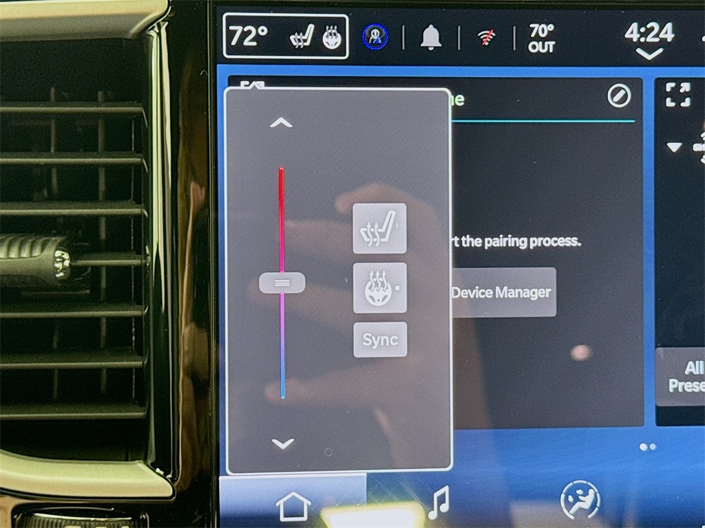 2025 Chrysler Pacifica photo 19
