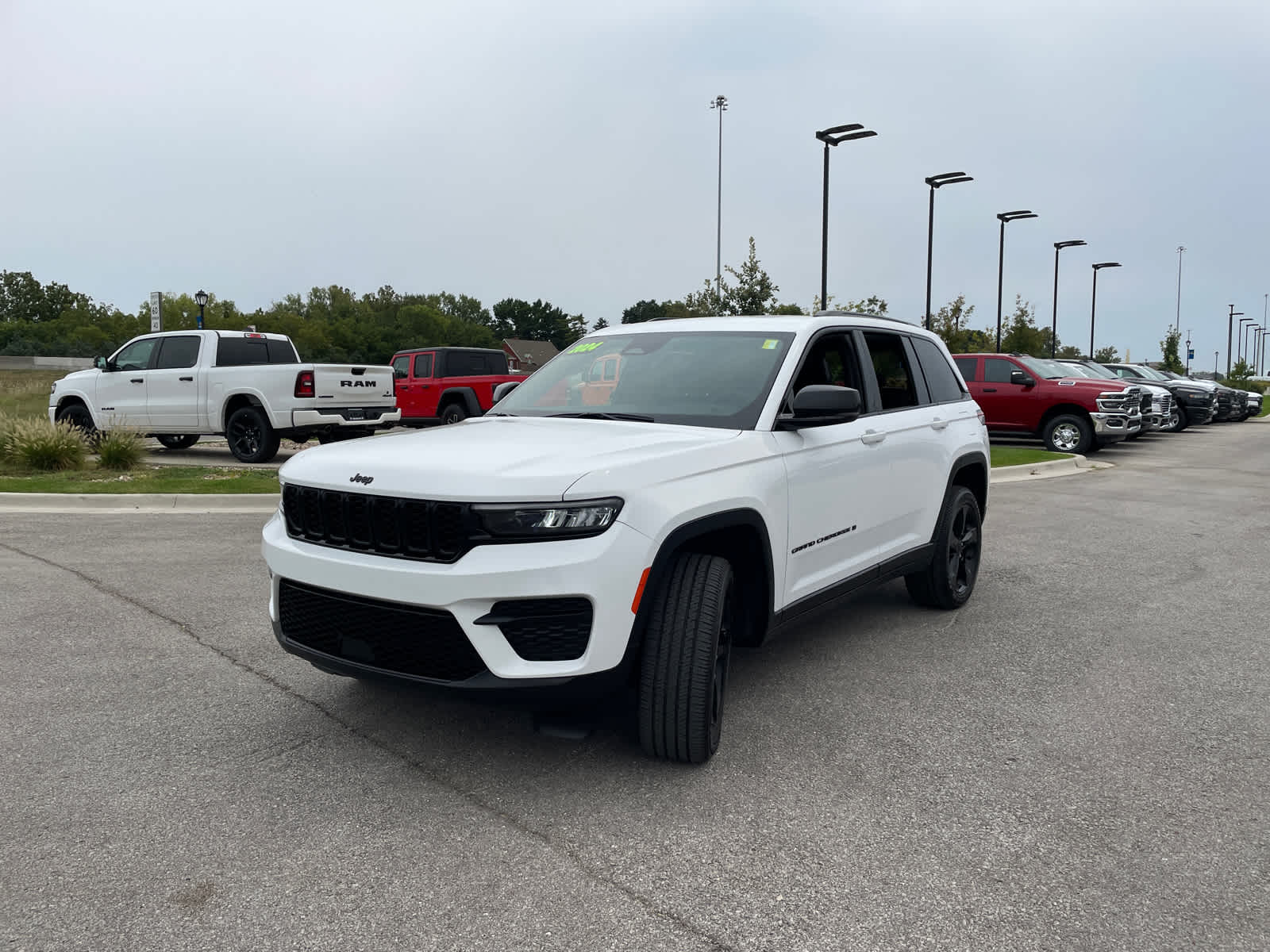 2024 Jeep Grand Cherokee Altitude X photo 4