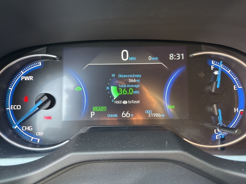2021 Toyota RAV4 Hybrid XSE photo 11