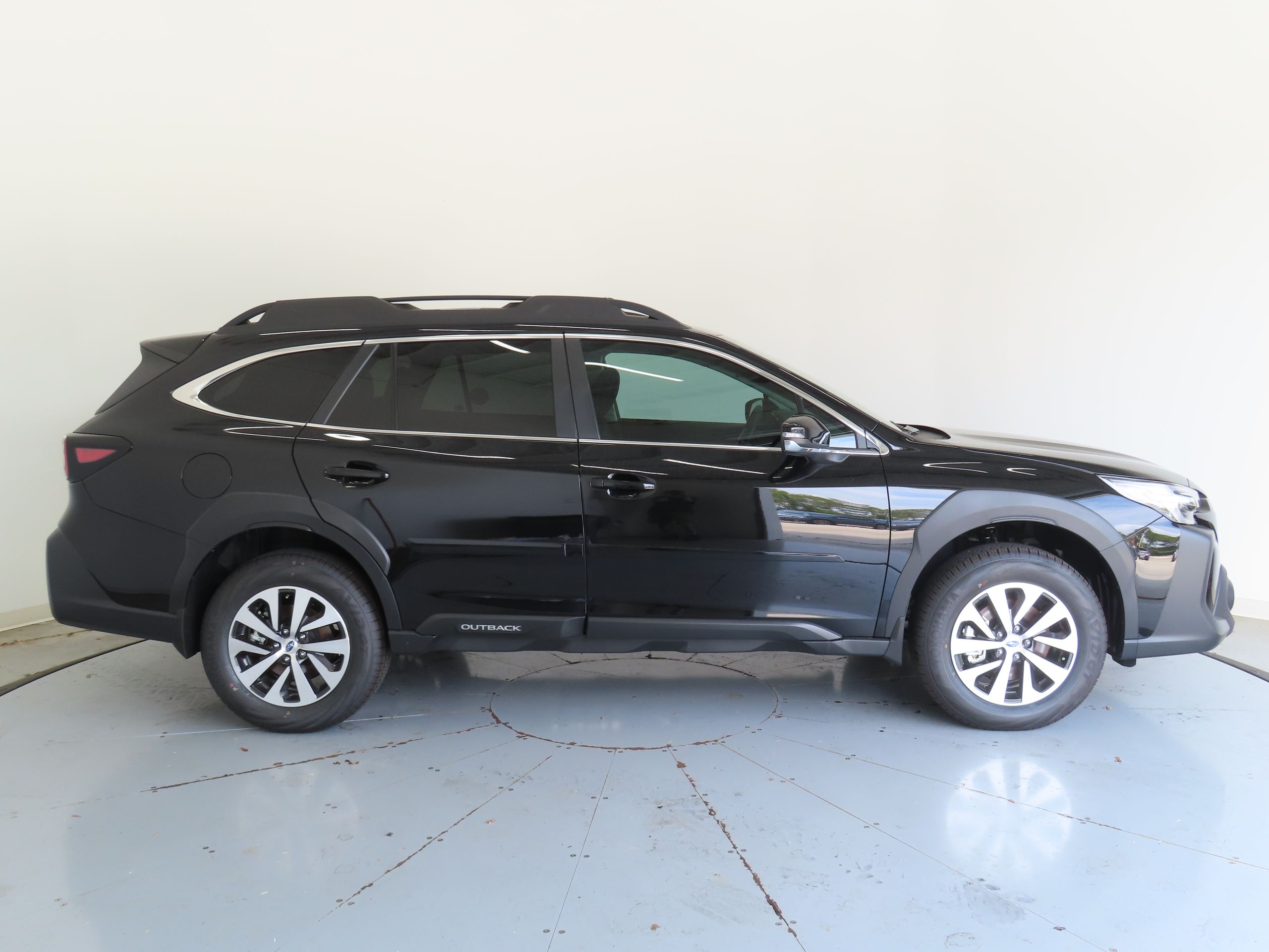 2025 Subaru Outback Premium photo 2