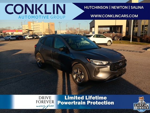 2025 Ford Escape ST-Line's photo