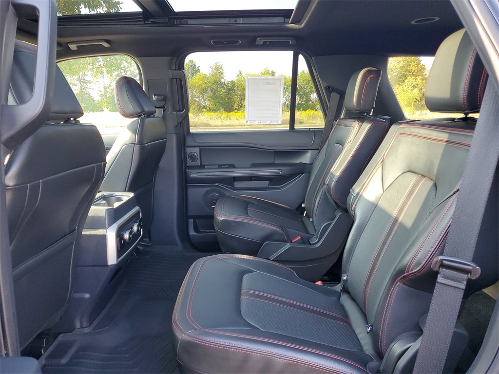2022 Ford Expedition Limited photo 23
