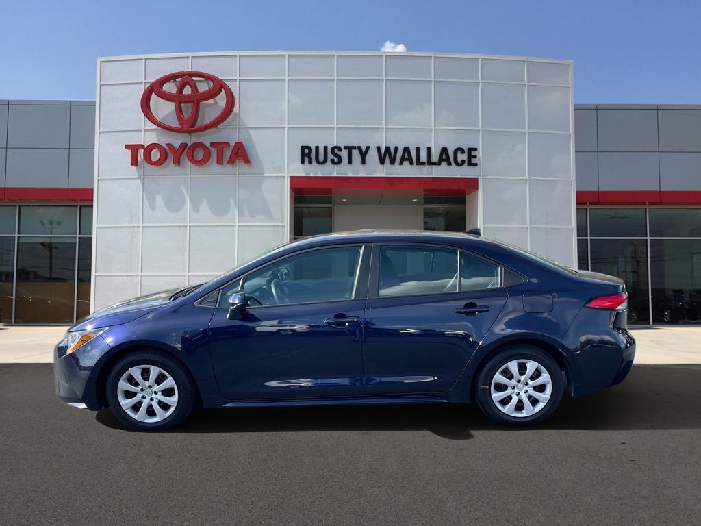 2023 Toyota Corolla LE's photo