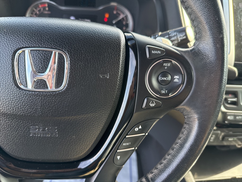 2016 Honda Pilot Touring photo 31