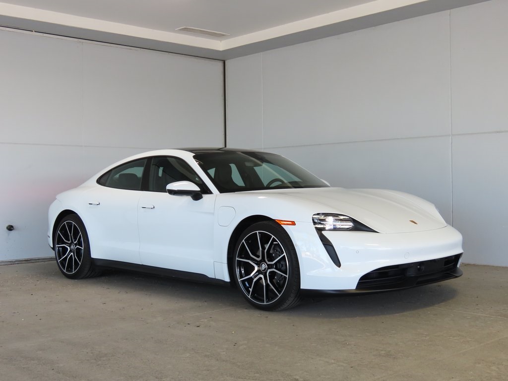 2023 Porsche Taycan photo 5