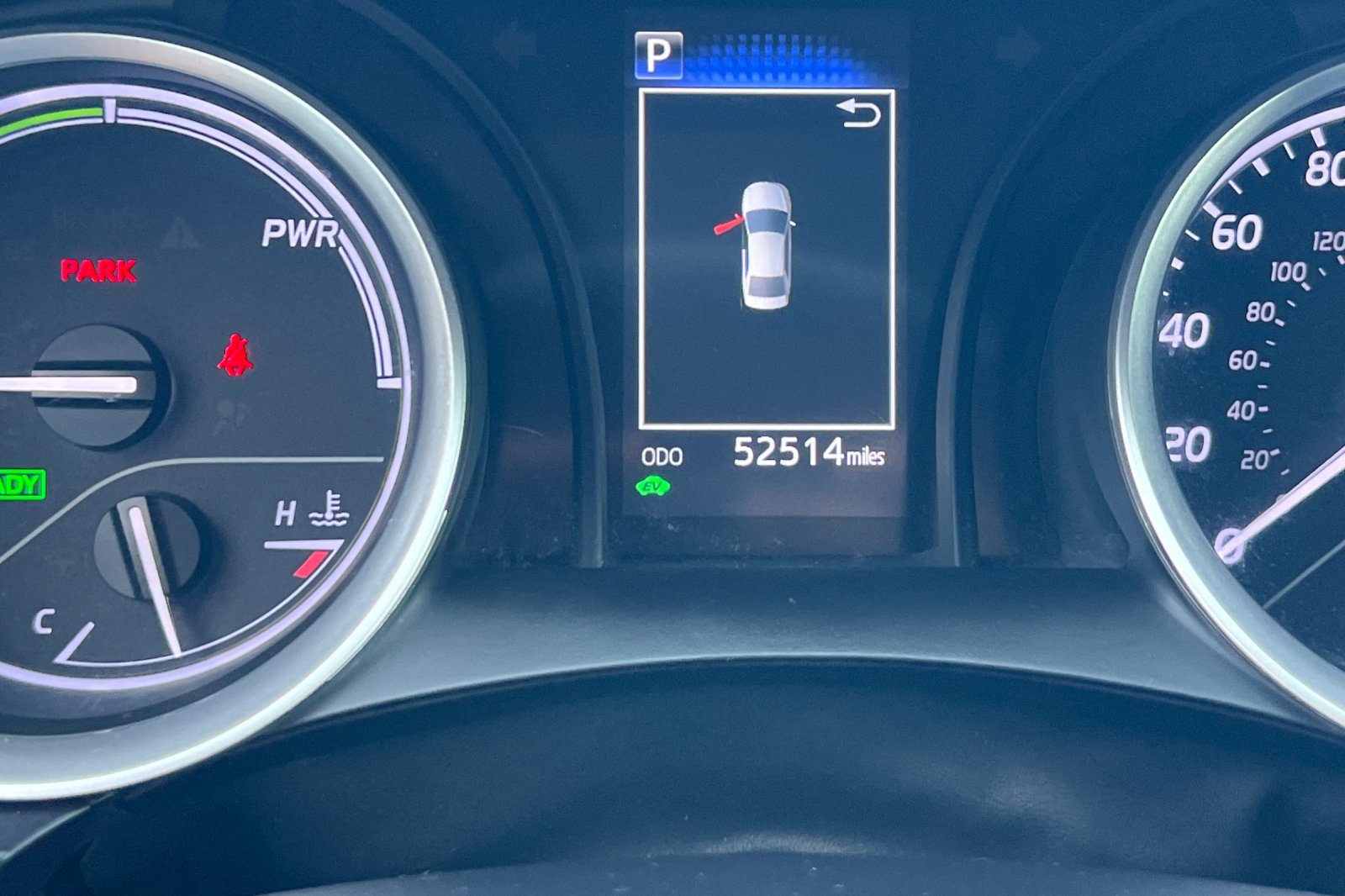 2022 Toyota Camry Hybrid LE photo 22