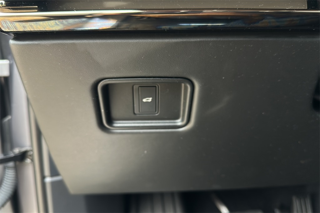 2023 Land Rover Range Rover Sport SE photo 22